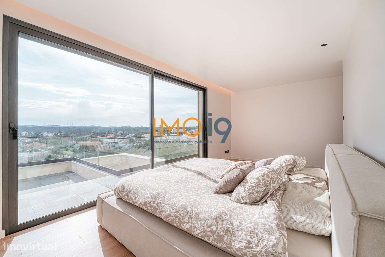 Moradia T4 com Vista Panorâmica em Fátima-34