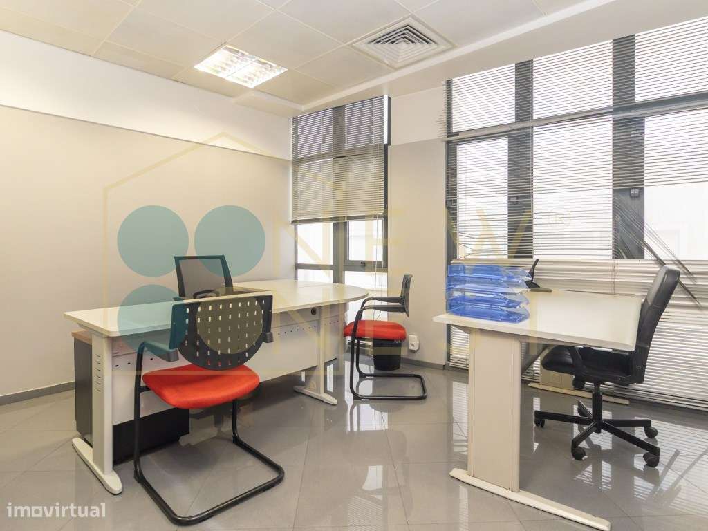 Escritório amplo com terraço de 77m2 na baixa de Setúbal, com possi...-14