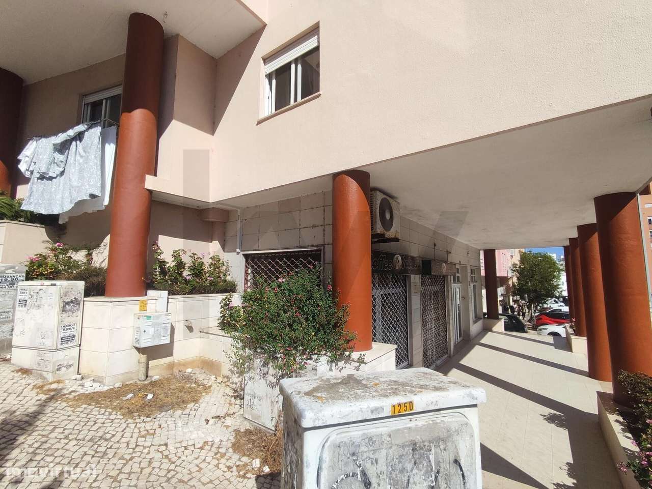 Espaço comercial para venda no Rinchoa, Rio de Mouro - Grande imagem: 4/27