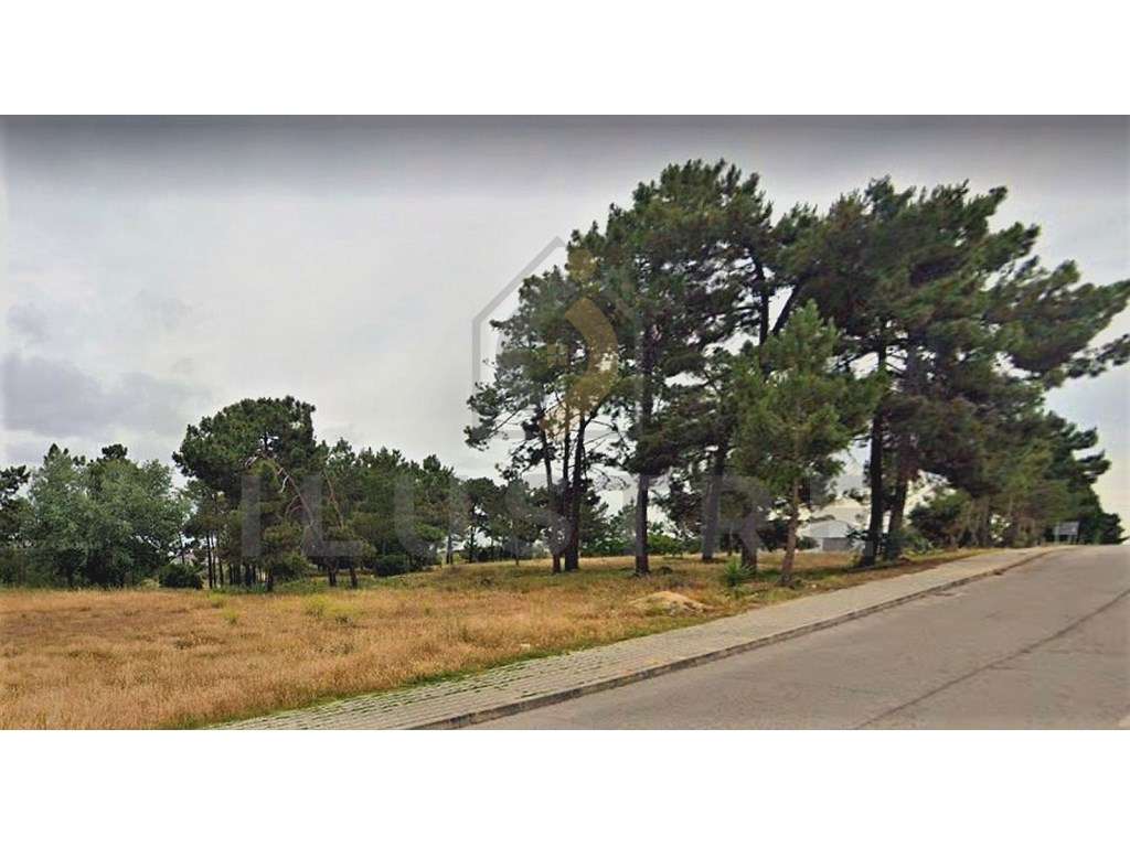 Moradia T4 geminada, com piscina, na localidade de Pinhal Conde da ...-10