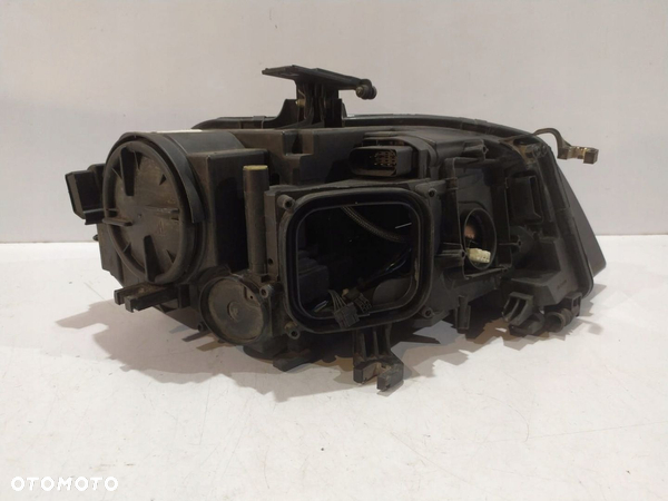 Audi A4 B8 8K0 Lampa przednia Xenon L - 14345 - 3