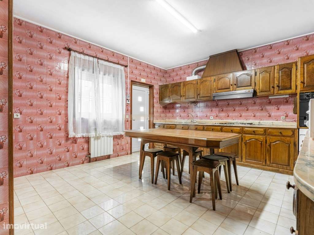 Moradia T4 em Lomar, Braga-11