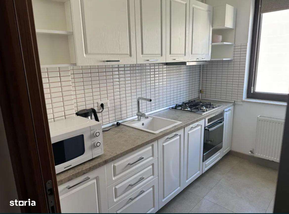 Apartament  3 camere vedere superbă la lac  SOLID HOUSE  170000 euro - Imagine principală: 4/9