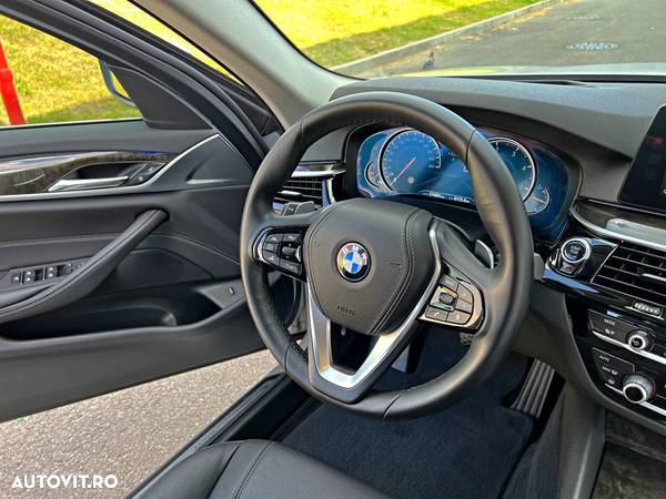 BMW Seria 5 520d Aut. Luxury Line - 8