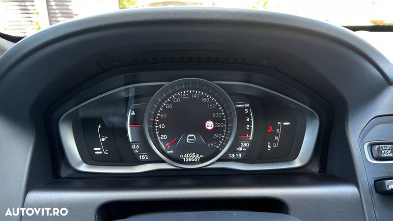 Volvo XC 60 D3 Geartronic Summum - 21