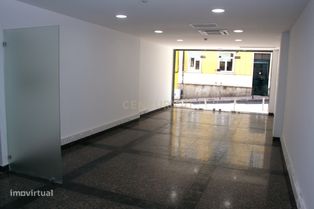 ESCRITÓRIO ou LOJA junto a arroios VENDE - Grande imagem: 2/7