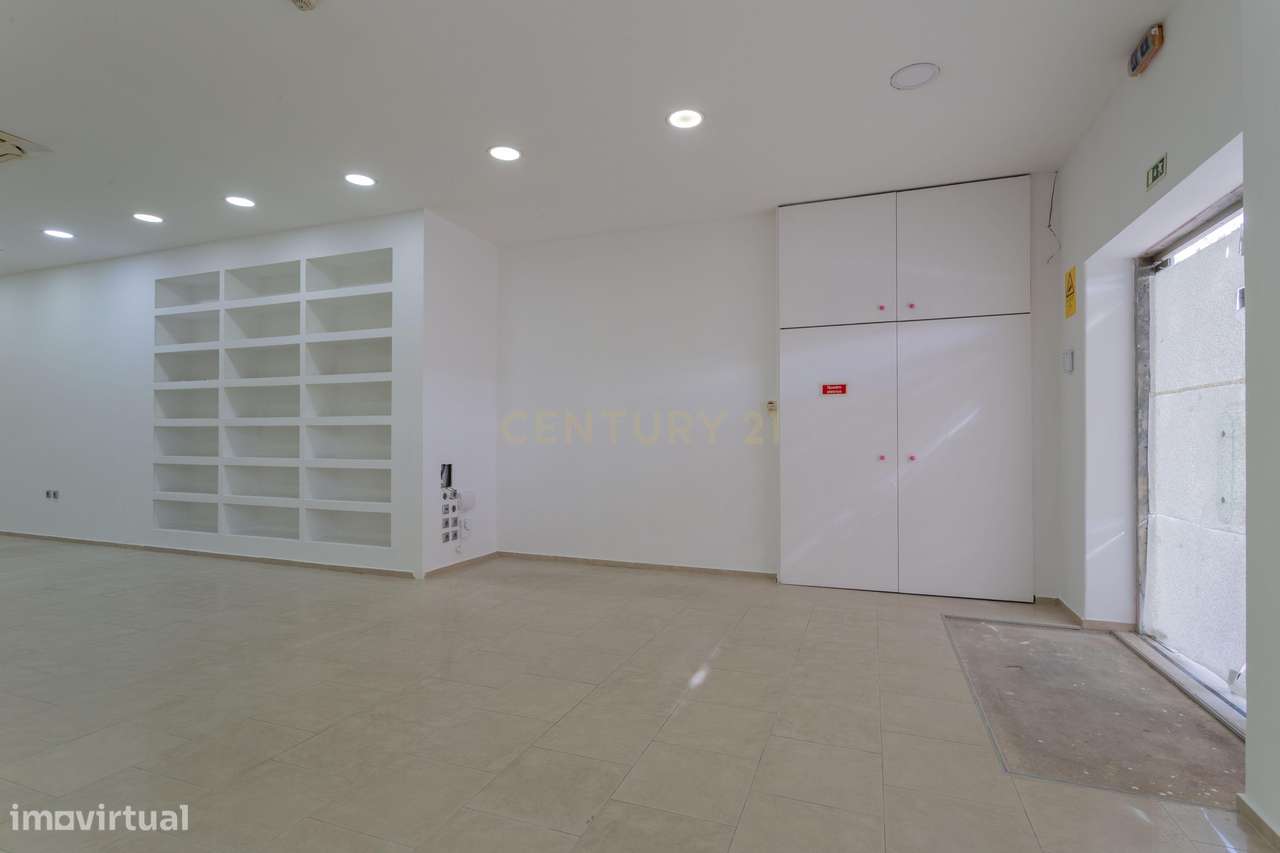 Loja em Almada 136 m2 - Grande imagem: 4/22