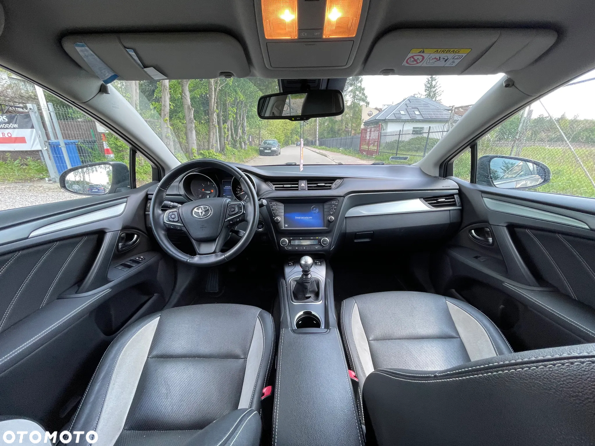 Toyota Avensis 2.0 D-4D Premium - 17