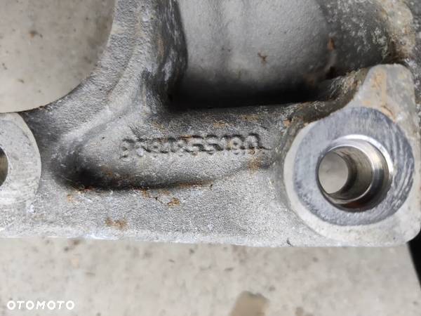 Łapa poduszka silnika 2.0 HDI Peugeot 308 3008 508 5008 Citroen C4 C5 9681855180 - 5