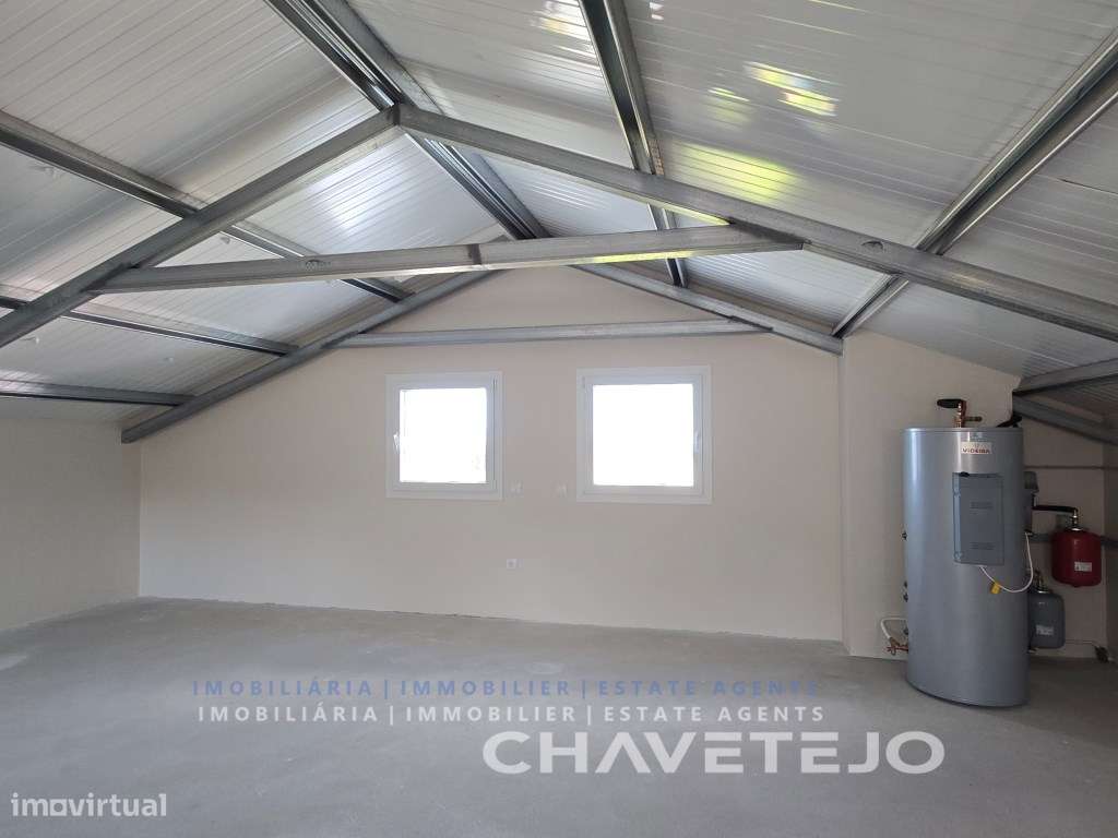Moradia totalmente nova com 3 quartos enorme garagem para venda em ...-27