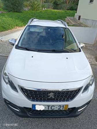 Peugeot 2008 1.2 PureTech Style - 4