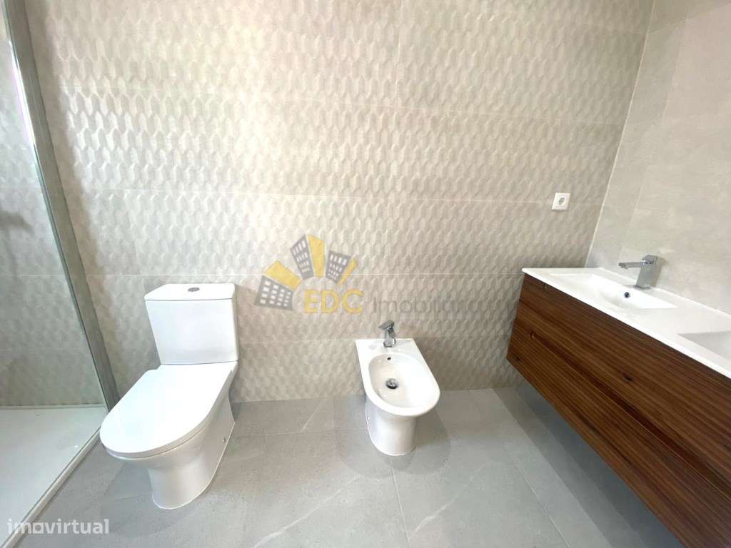 OFERTA ESCRITURA NOTARIAL| Moradia T3+1 | Construção Nova | Localiz...-45