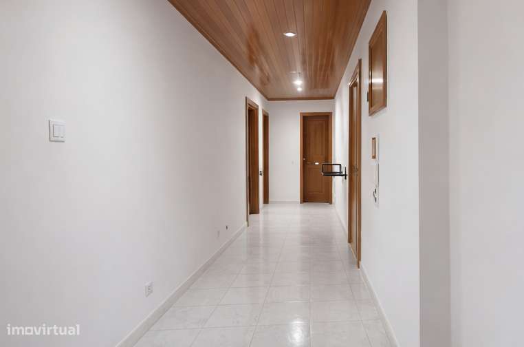 T2 com 85 m² em São Marcos | Av. do Brasil | Excelente localização - Grande imagem: 5/8