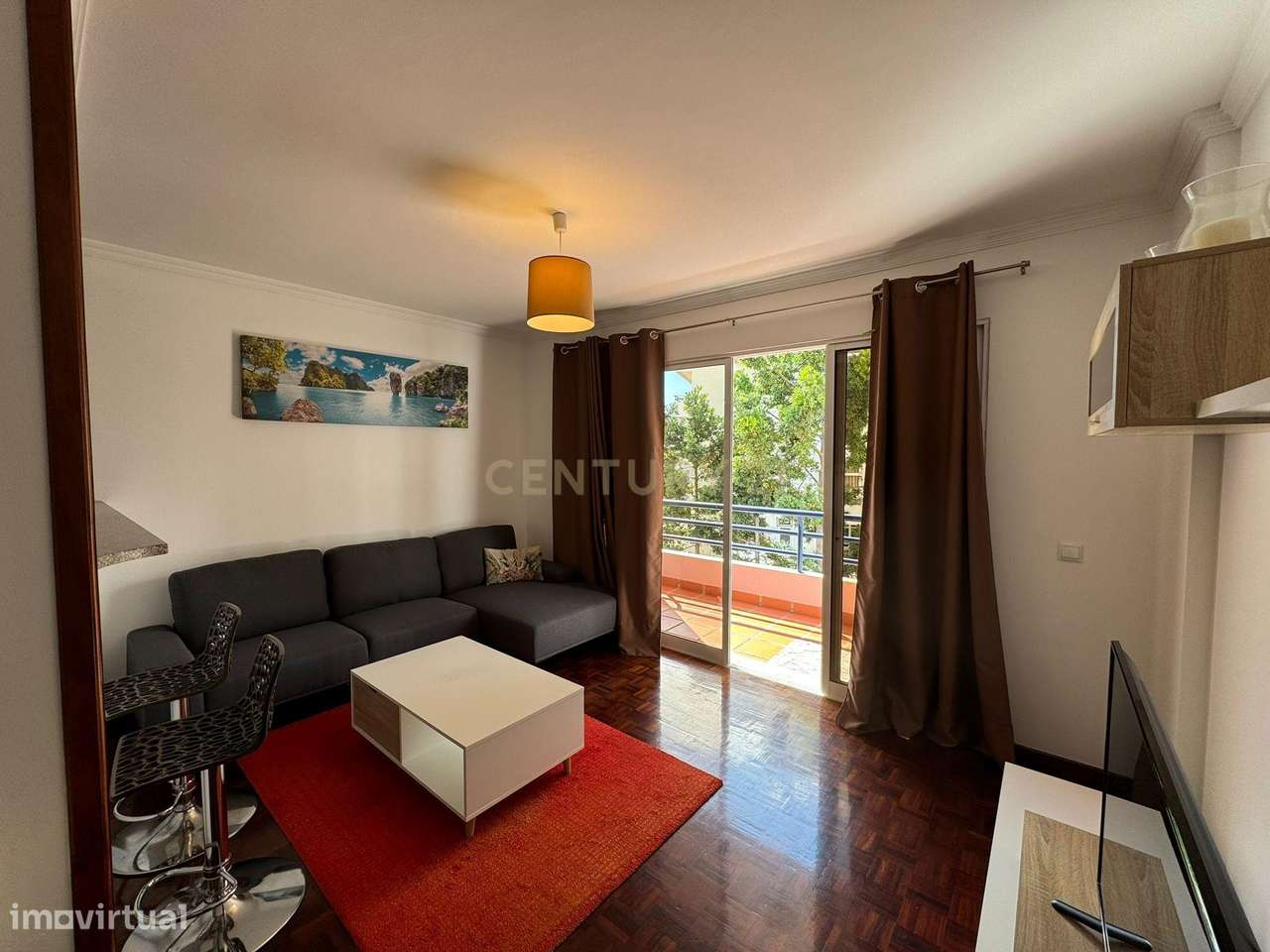 Apartamento T1 com Varanda  –  Lido, Funchal - Grande imagem: 3/13