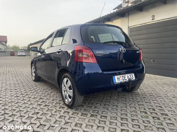 Toyota Yaris 1.3 VVT-i Executive - 11