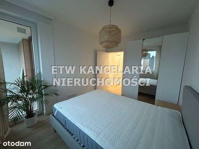 Wygodne 2 pokoje, balkon, garaż, komórka-8