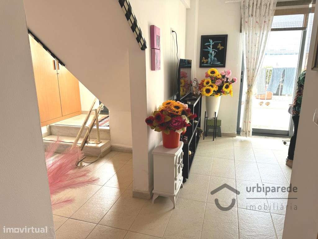 Moradia V6 em Porto Salvo-7