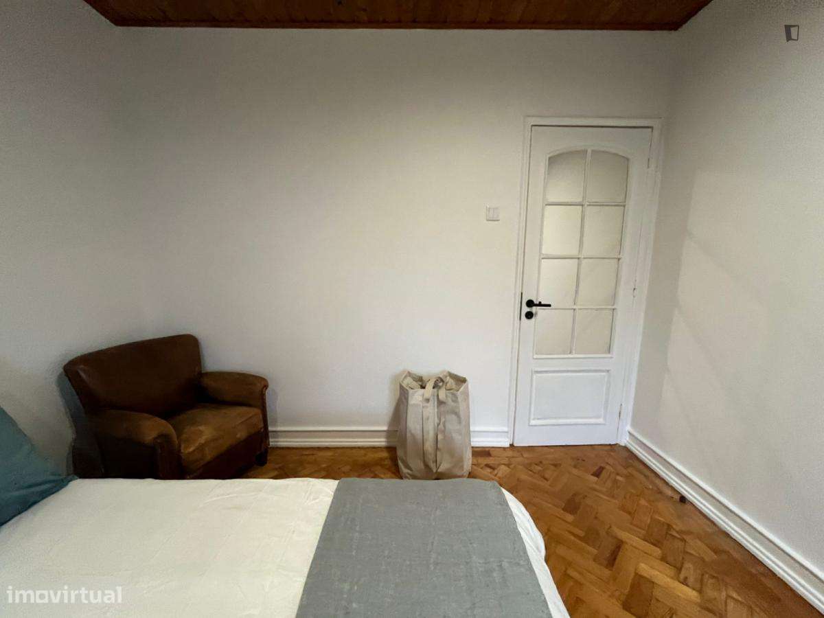 Quarto - localizado em Alvalade Lisbon - Grande imagem: 5/6