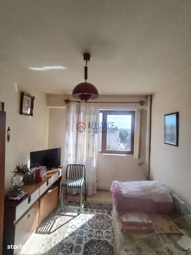 Casa De Cultura-Apartament cu 4 camere liber-4