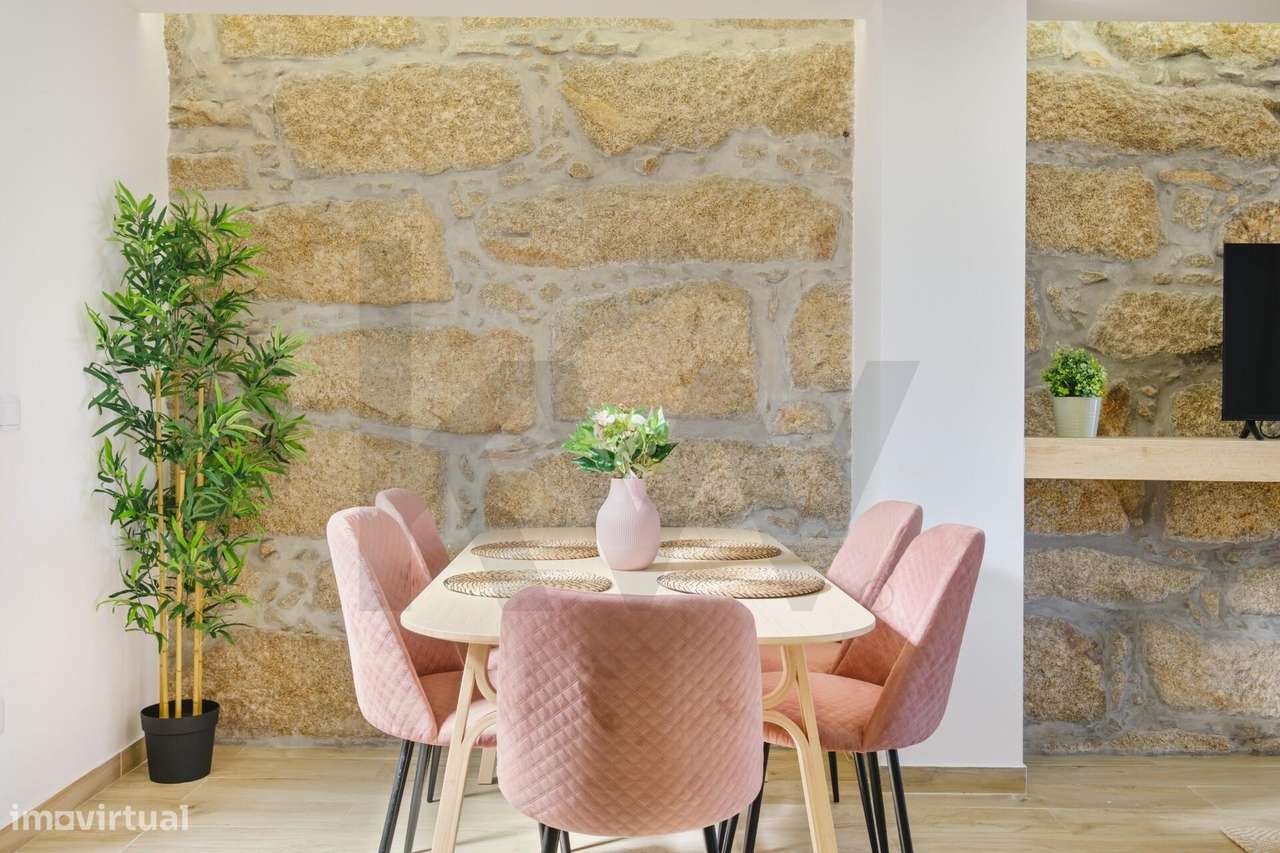 MORADIA COM JARDIM NO CORAÇÃO DE V N GAIA-11