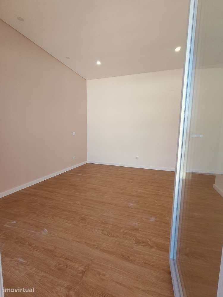 Moradia Geminada T3 com duas Suítes - Oferta 1% do valor de aquisição-27