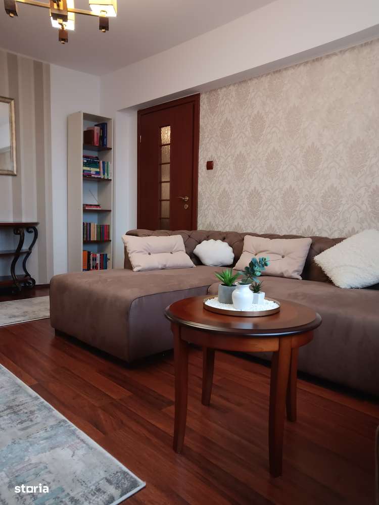 Cetate, 2 camere, etaj 2 - Proprietar - Imagine principală: 3/16