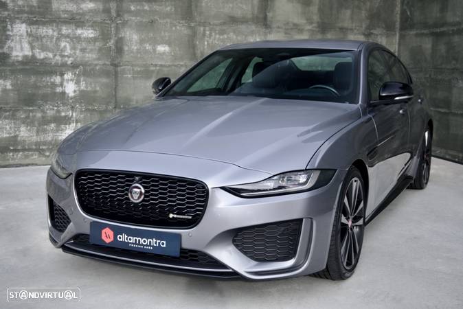 Jaguar XE 2.0 D200 R-Dynamic Black - 3