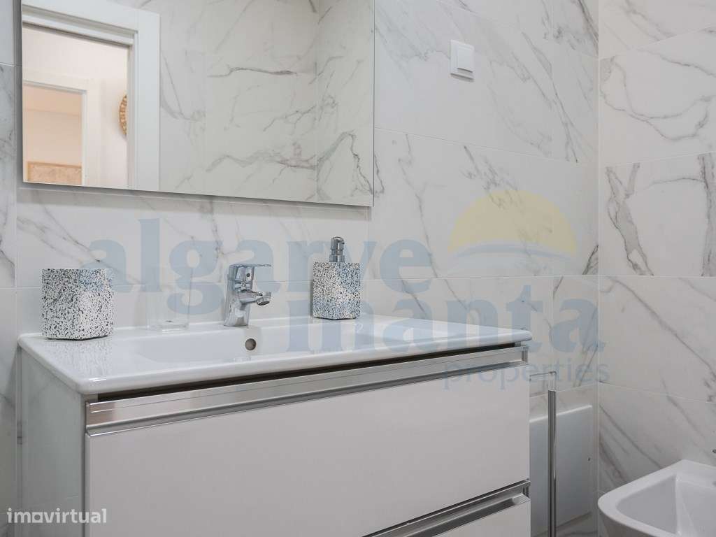 Apartamento T2 em Condomínio Privado - Perto da Praia da Manta Rota-14