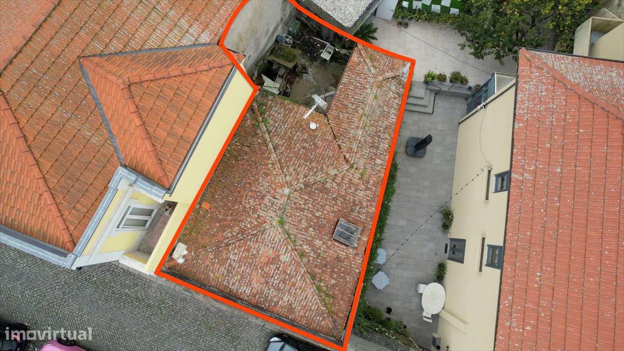 Moradia 2 pisos para Reabilitação Total (Porto) - Grande imagem: 2/24