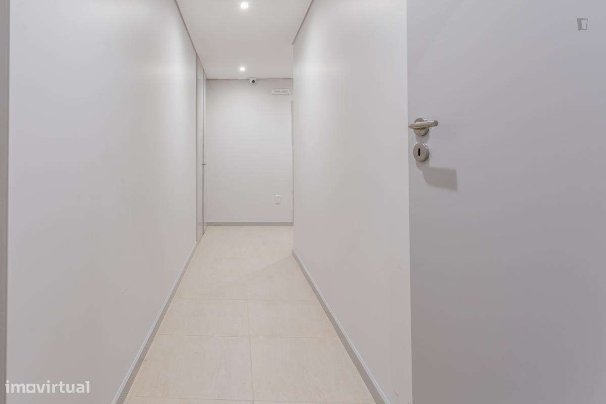 Apartamento com 1 quartos - localizado em Santo Ildefonso Porto - Grande imagem: 4/10