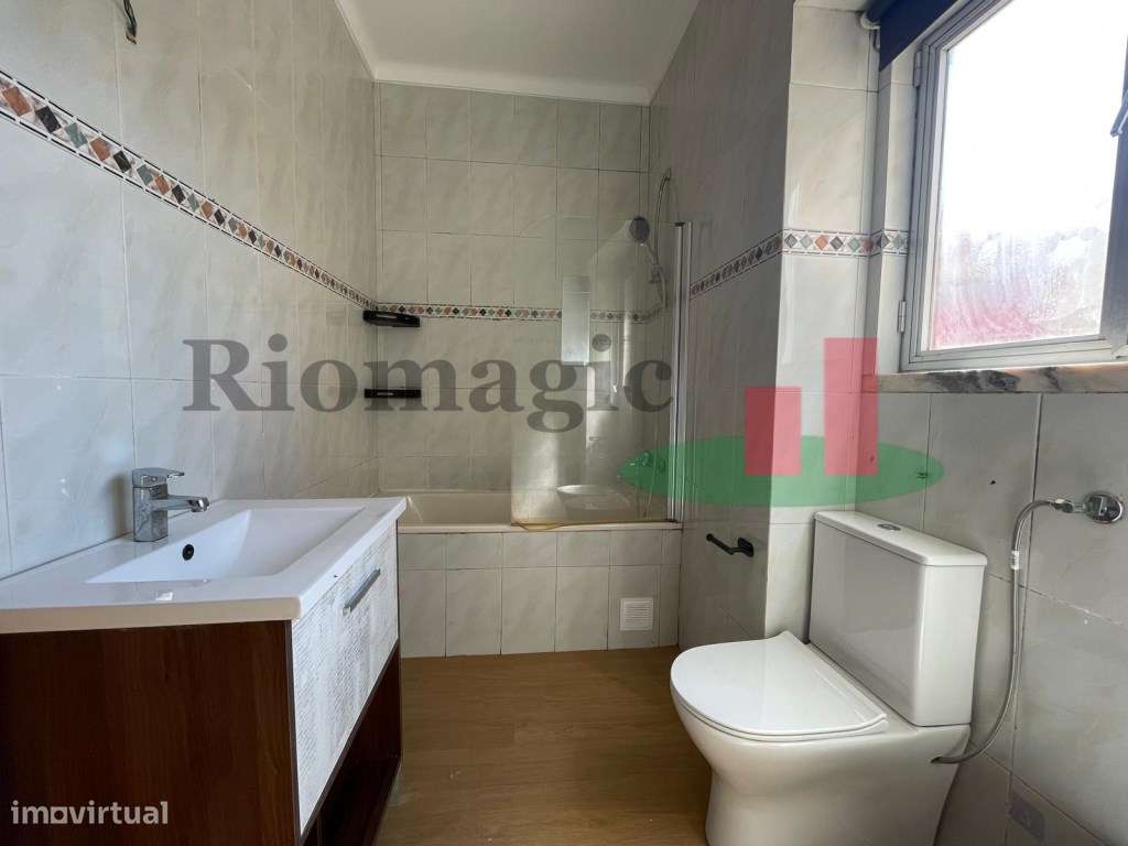 Apartamento T4 - Rio de Mouro-20