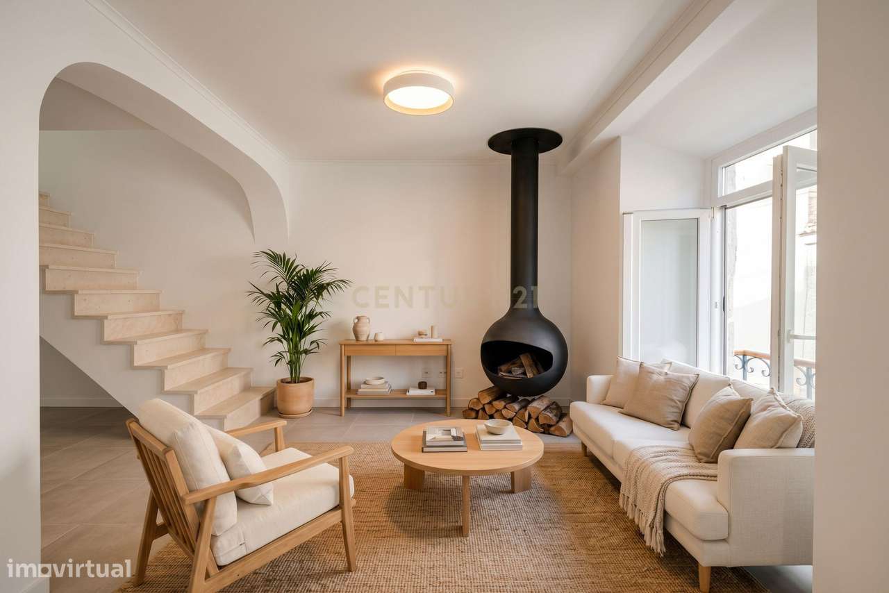 Prédio c/ 2 apartamentos (T1 e T2) com Pátio e Terraço - Centro Histór-4