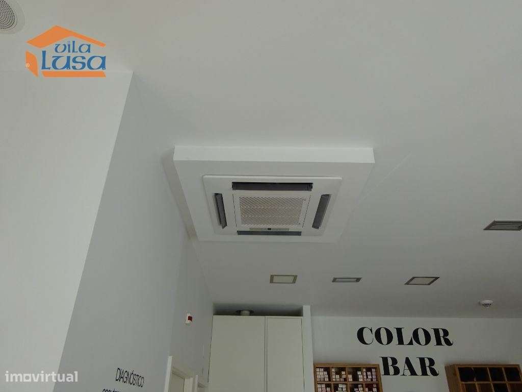 Cabeleireiro e Estética equipado Vilar de Andorinho - Grande imagem: 5/11