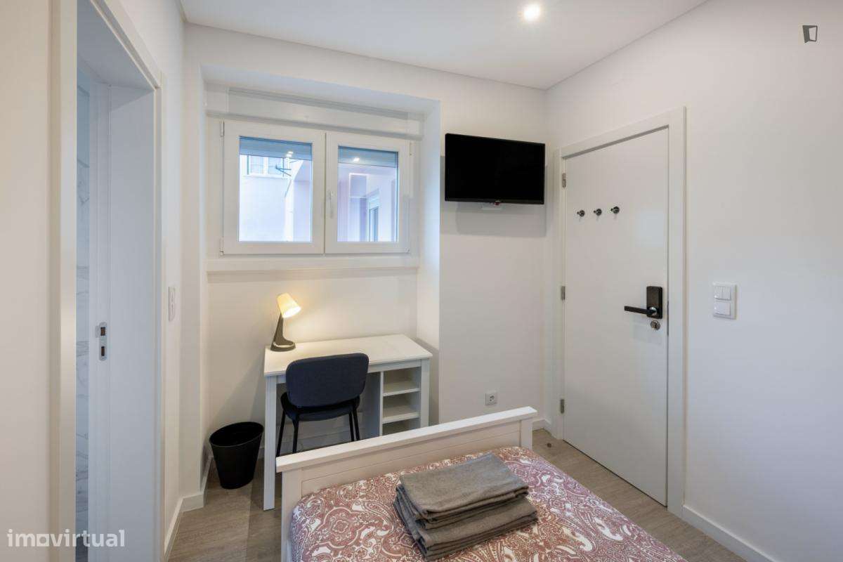 Quarto - localizado em Alameda Lisbon - Grande imagem: 5/7