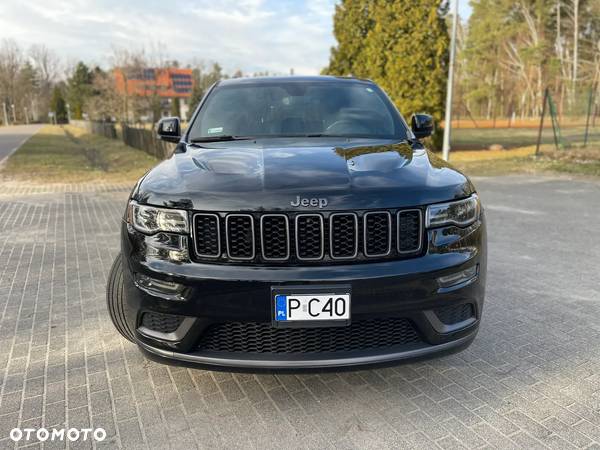 Jeep Grand Cherokee - 12