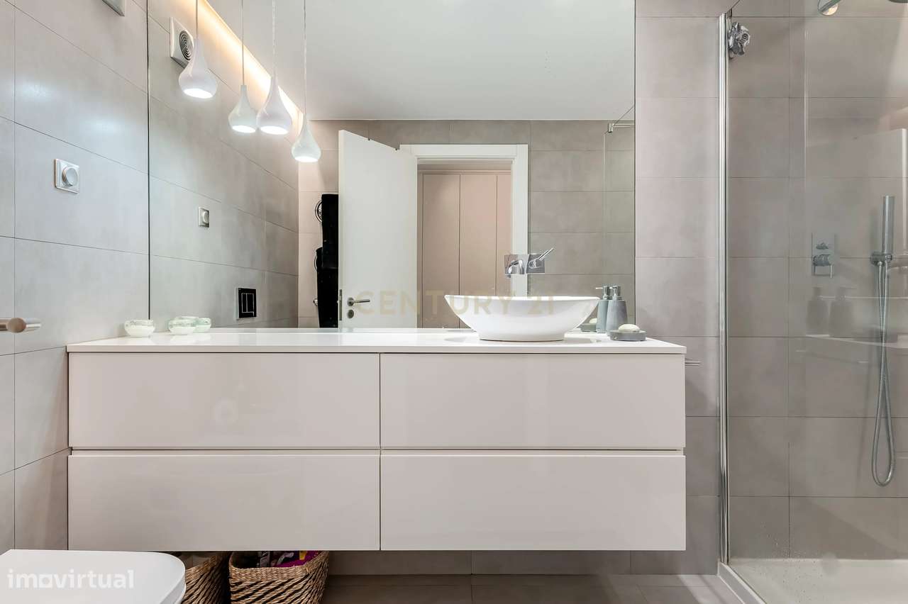 Apartamento T2 com Terraço e Parqueamento-21