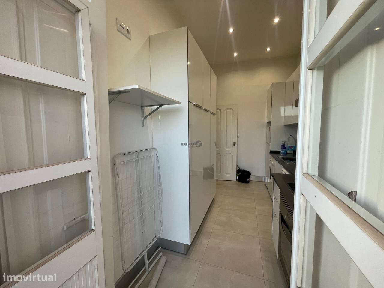 Excelente T2 para venda ao pé de Sete Rios-18