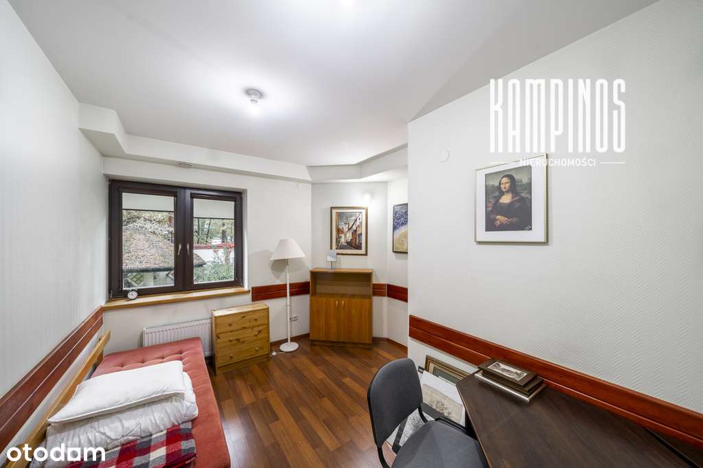 Przestronny dom w dogodnej lokalizacji-10