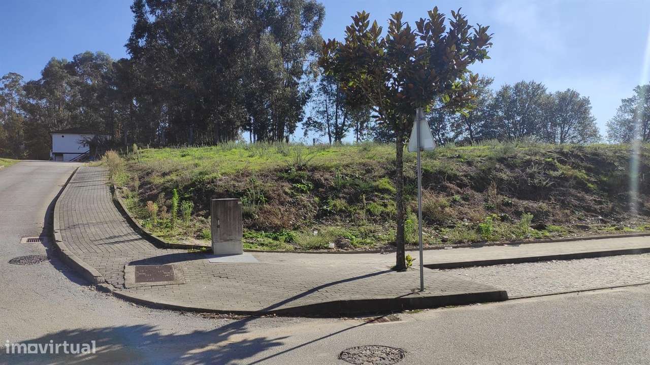 Lote com 425m2 em Medelo, Fafe - Grande imagem: 5/8