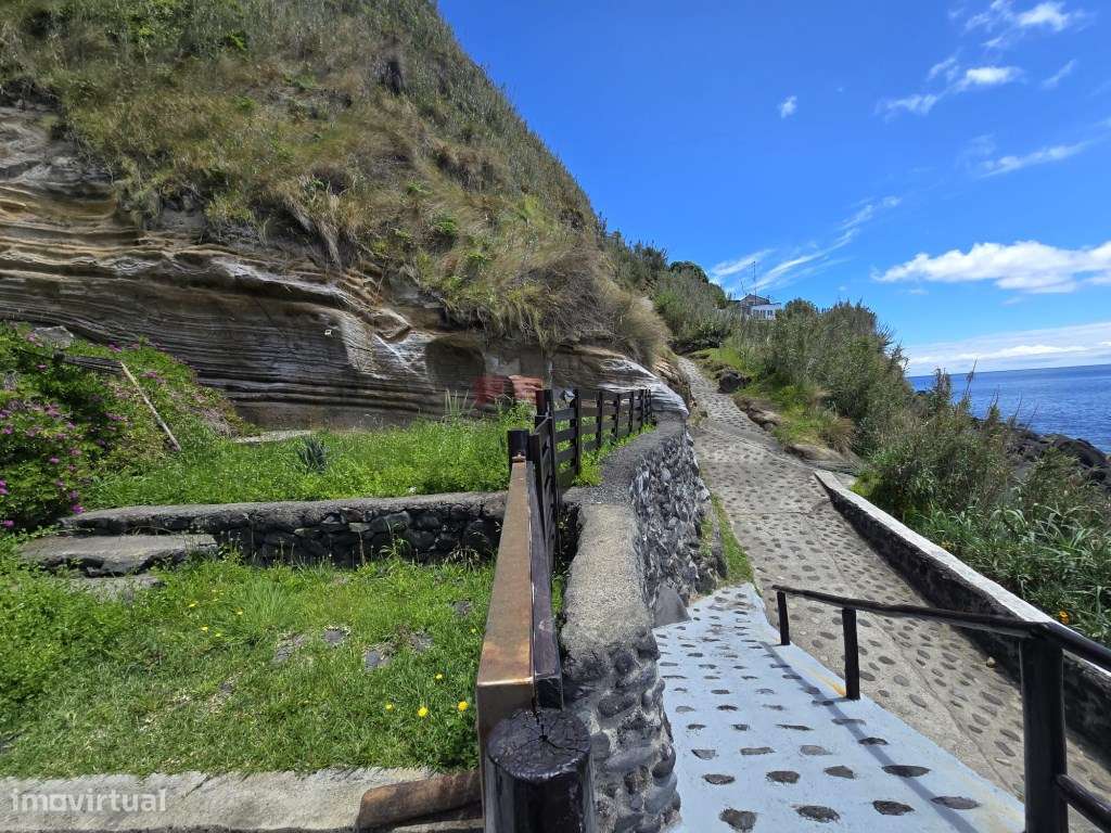 Moradia Isolada T2 -Rocha da Relva-40