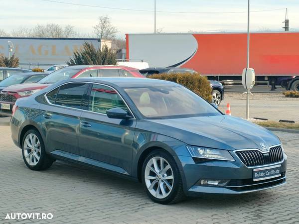 Skoda Superb 2.0 TDI 4X4 DSG Style - 3