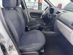 Renault Clio 1.2 16V Privilège - 10