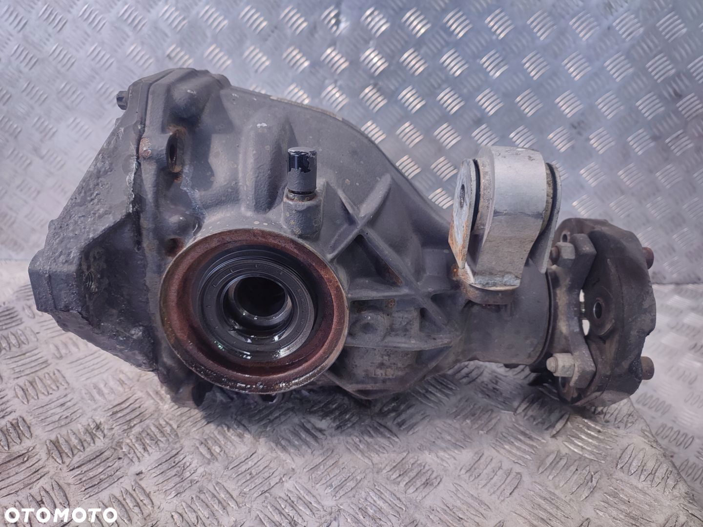 MERCEDES W207 W212 W204 MOST DYFER 2.47 2043510508 - 3