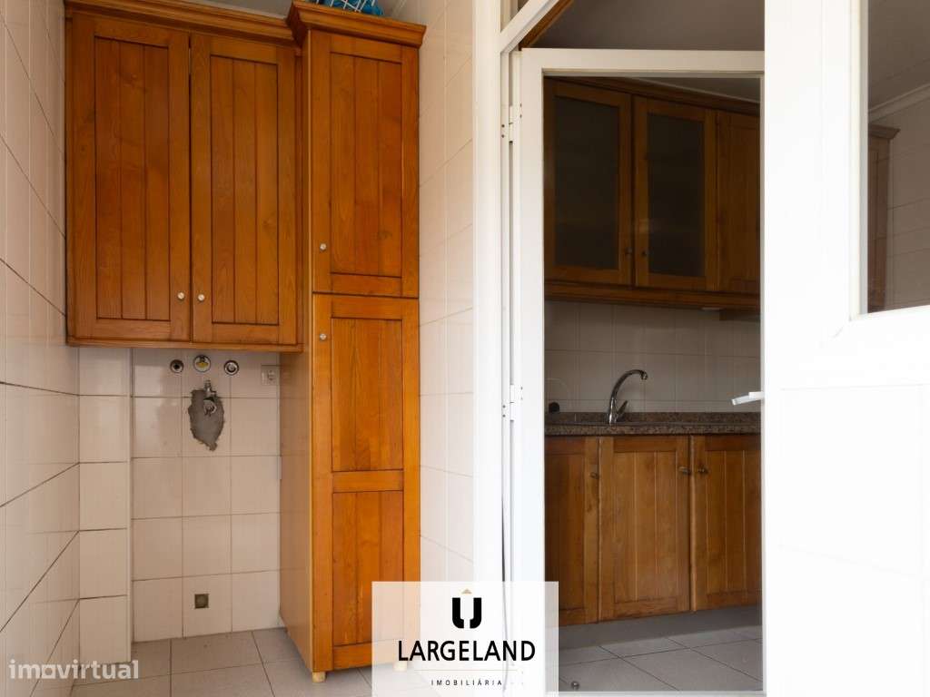 Apartamento T2 com Terraço no Centro de Santa Maria de Lamas-7