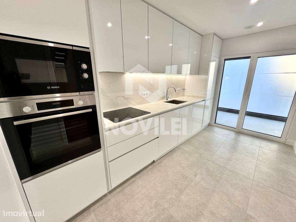 Moradia T4 em condomínio Fechado no centro de Leiria. - Grande imagem: 5/31