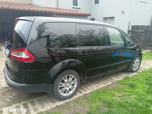 Ford Galaxy - 4