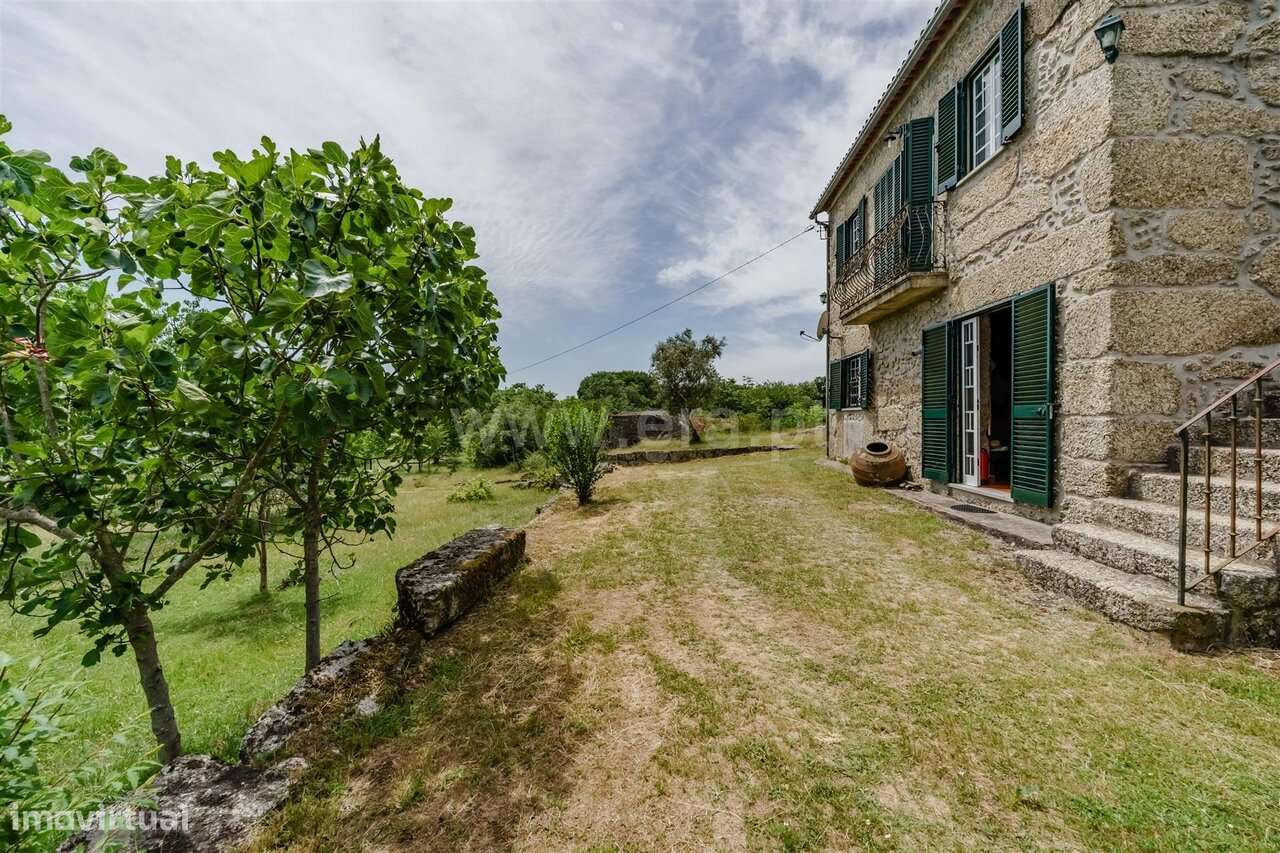 Quinta T4 / Seia, Folhadosa-7