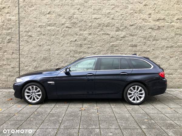 BMW Seria 5 530d xDrive Touring - 21