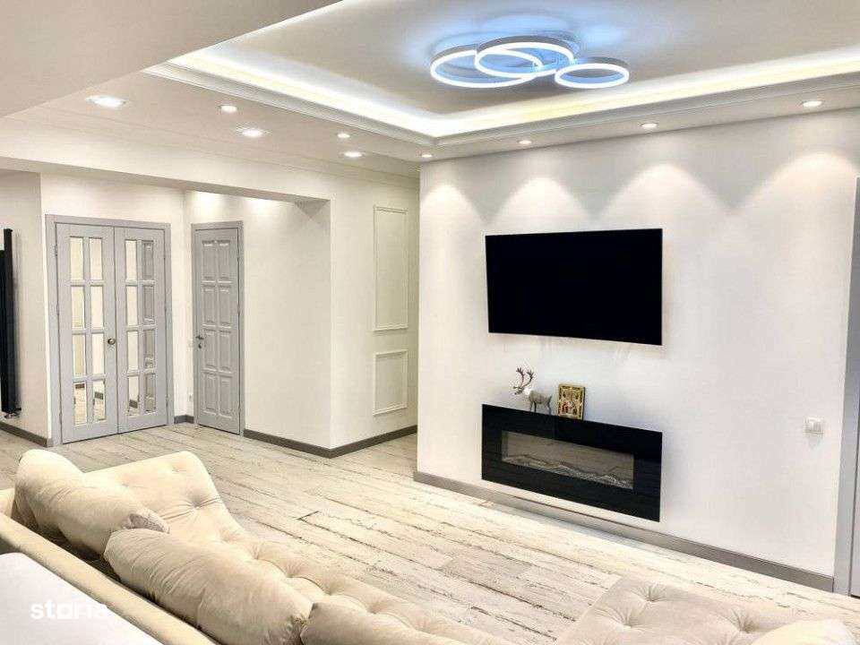 Apartament 3 camere/Decomandat/Incalzire in Pardoseala - Imagine principală: 2/12