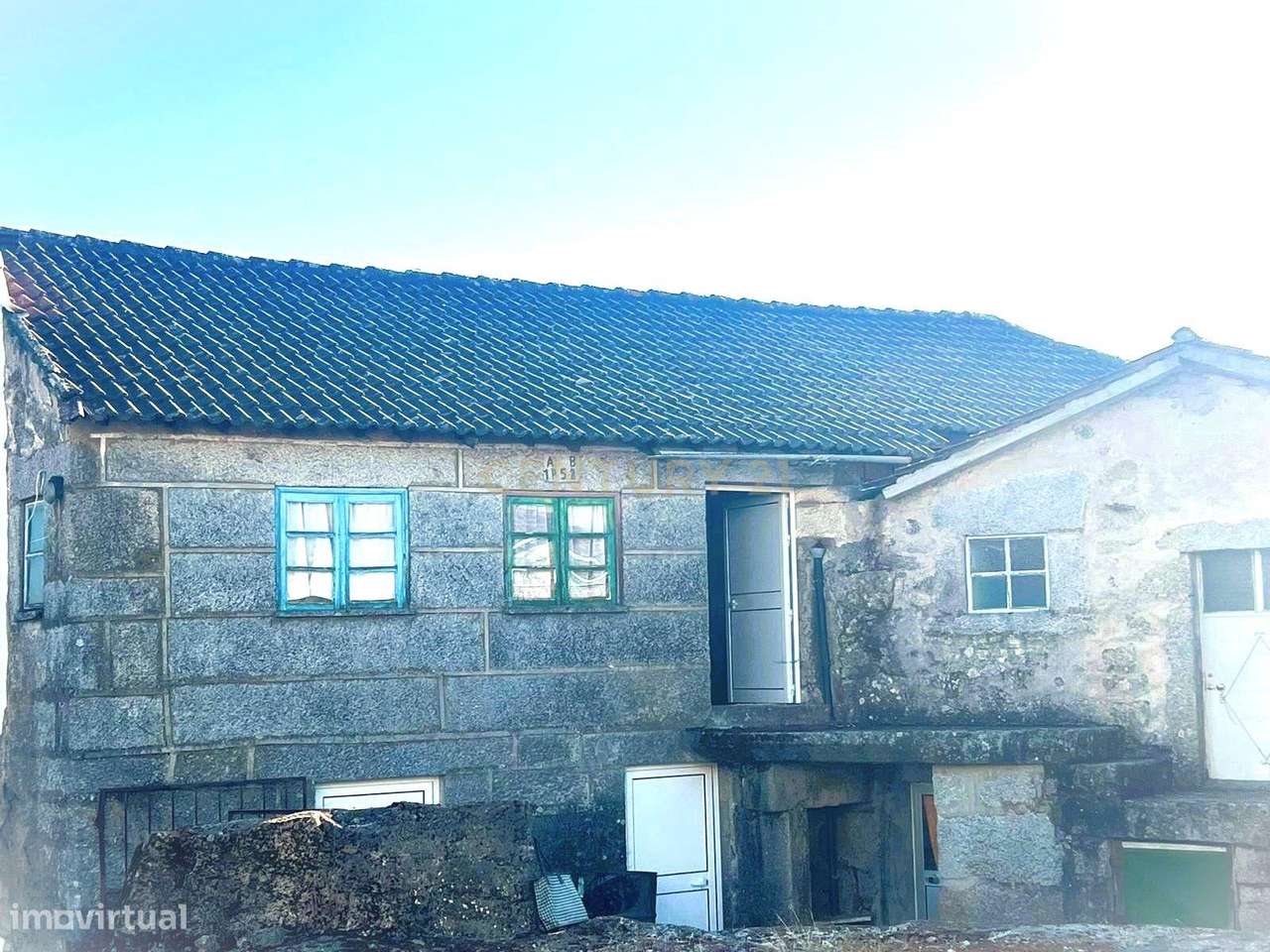 Moradia de granito em Granja do Paiva para reconstrução - Grande imagem: 4/18